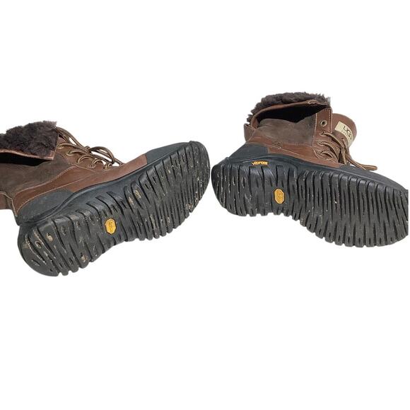 UGG Adirondack Tall Leather Waterproof Boots Women’s 6 — Winter, Outdoor, Cozy - Picture 5 of 7